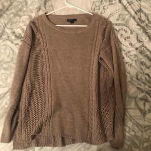 Cute sweater size medium!